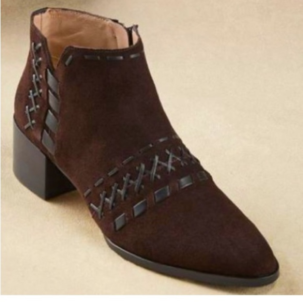 Donald pliner Chocolate brown suede bootie